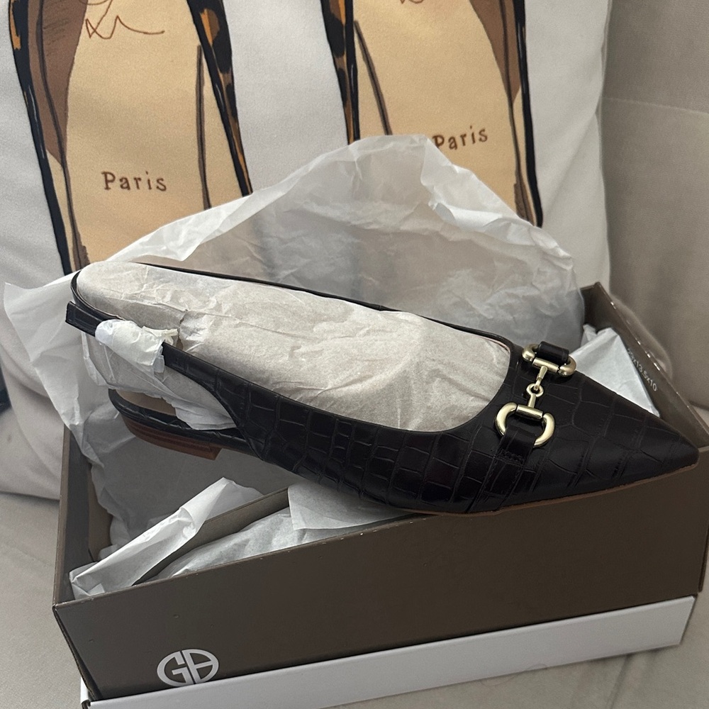 Women's Emersynn Memory Foam Pointed Toe Slingback Flats - Picture 2 of 3